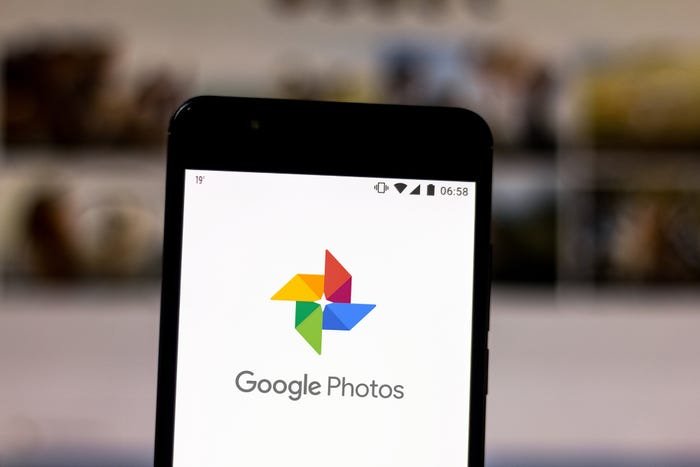 Google Photos app interface showing photo organization